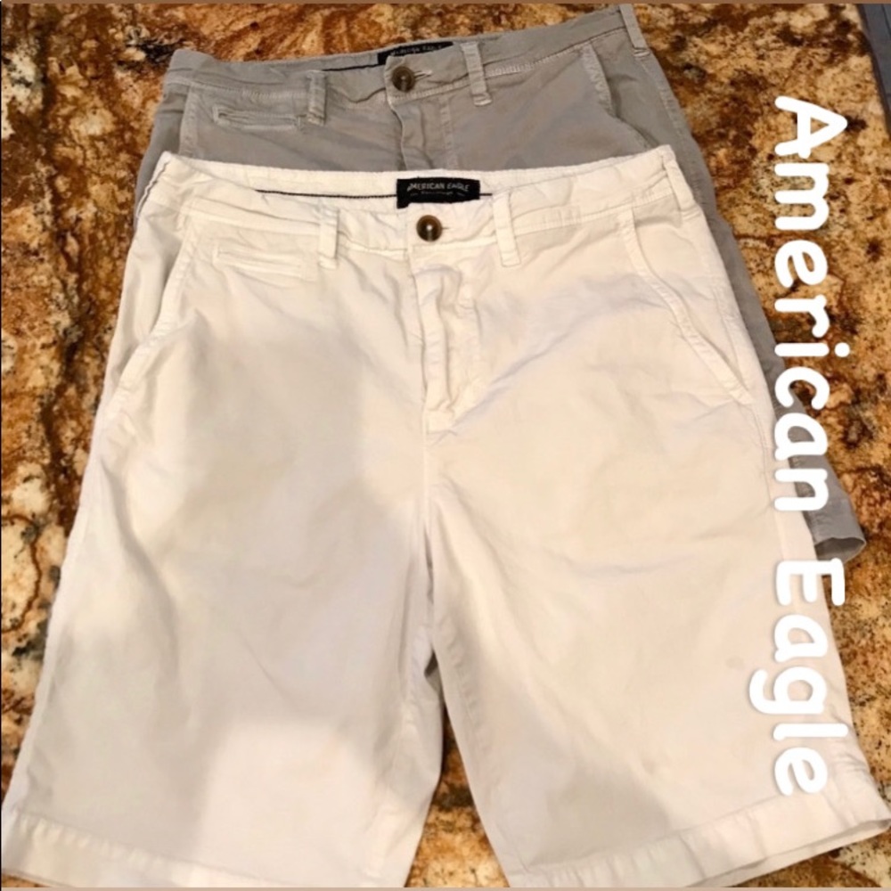 American Eagle Shorts Men's Sz 28 Sold as lot of 2